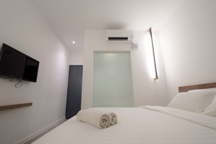 Room 7 of 38