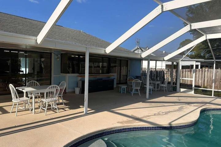 Exterior of Port St. Lucie 3BD -2B