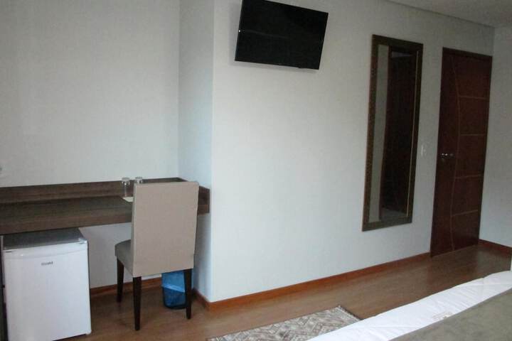 Room 16 of 48