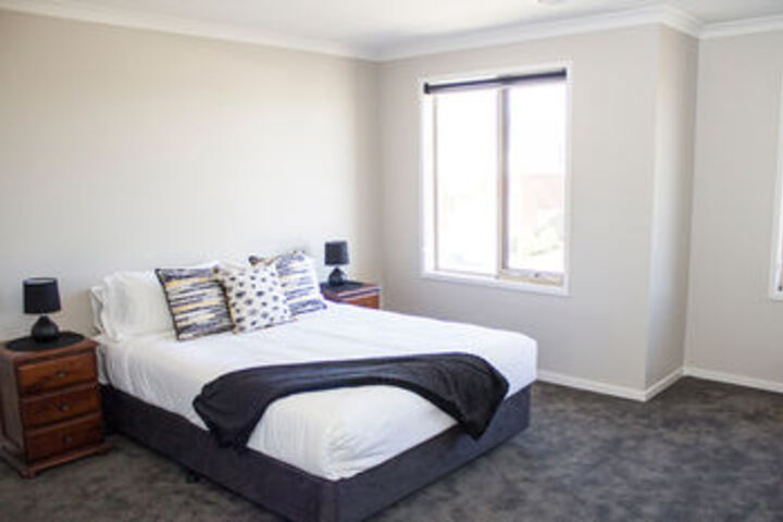 Room 6 of 21