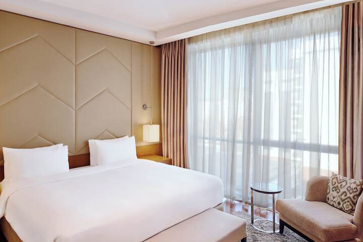 Room 14 of 85