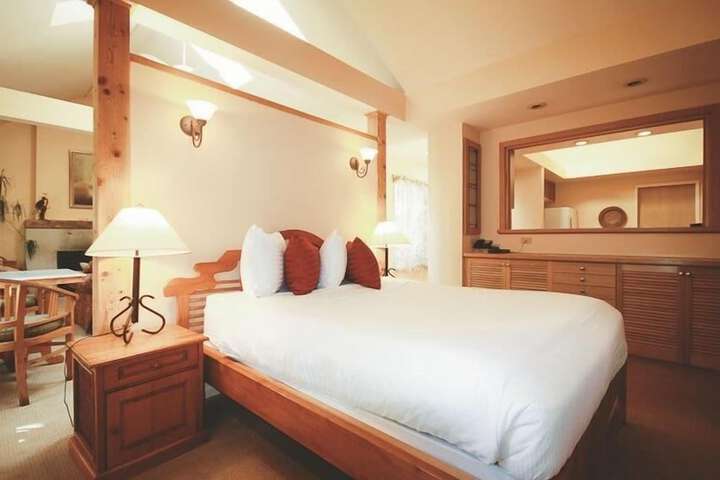 Room 7 of 60