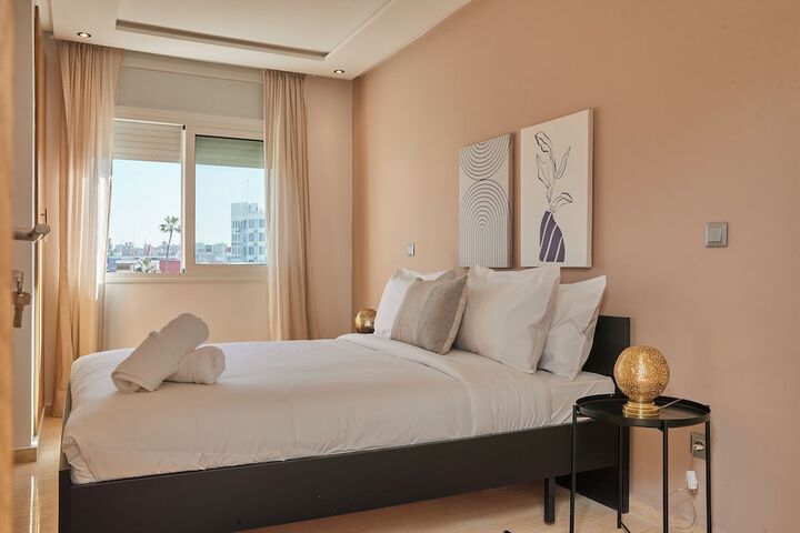 Room 4 of 50