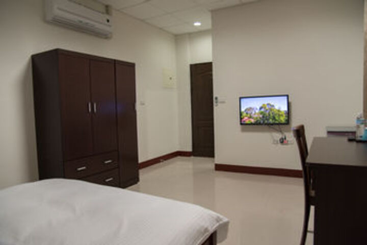 Room 21 of 24