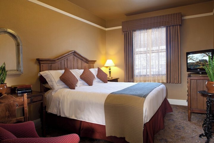 Room 10 of 40