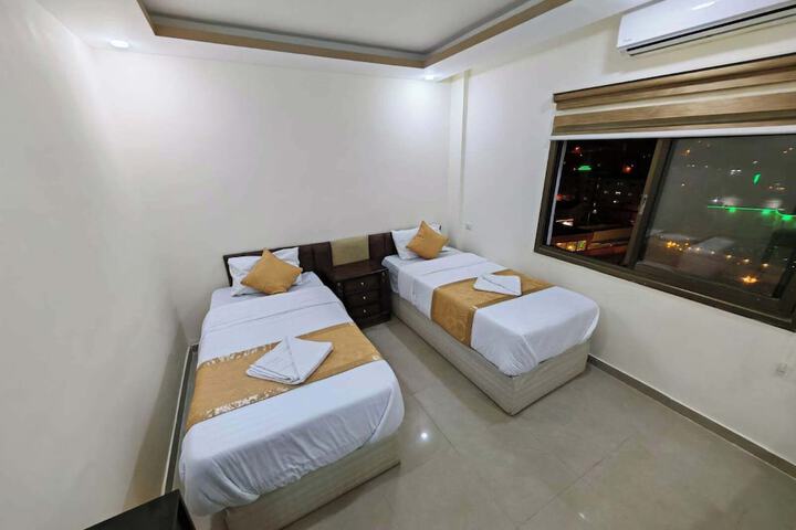 Room 7 of 35