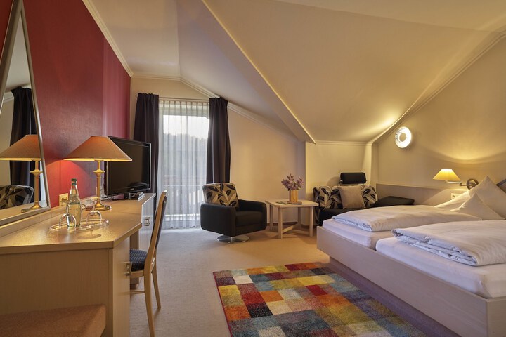 Room 10 of 71