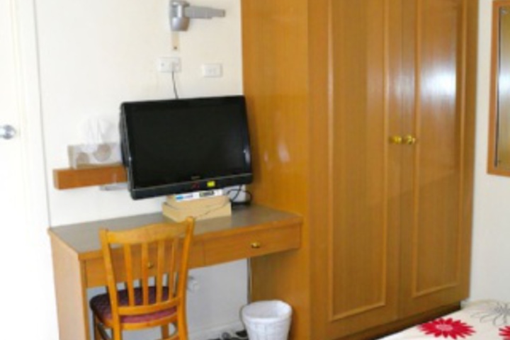 Room 108 of 768