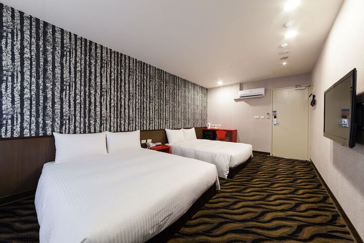 Room 20 of 39