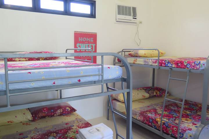 Room 5 of 25