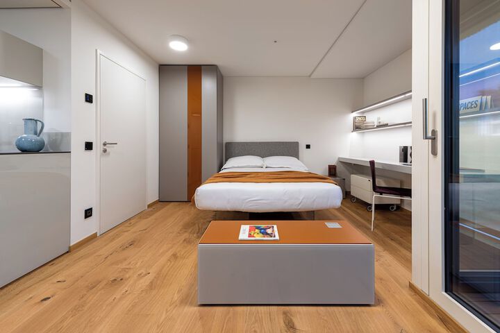 Room 3 of 49