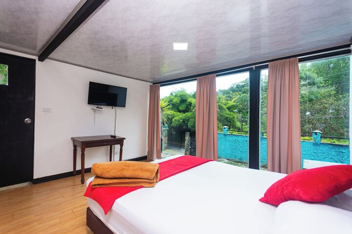 Room 2 of 27