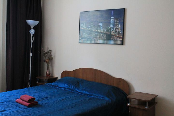 Room 6 of 17