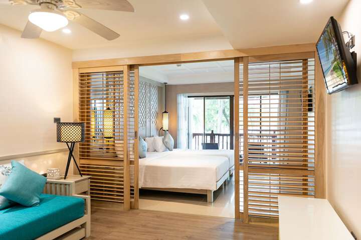 Room 28 of 170