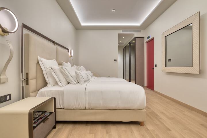 Room 21 of 115