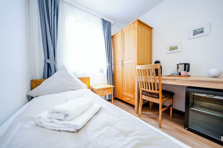 Room 48 of 126