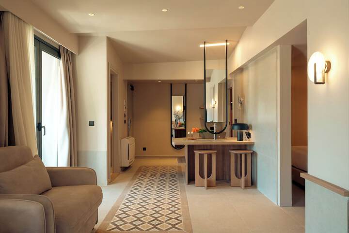 Room 54 of 86