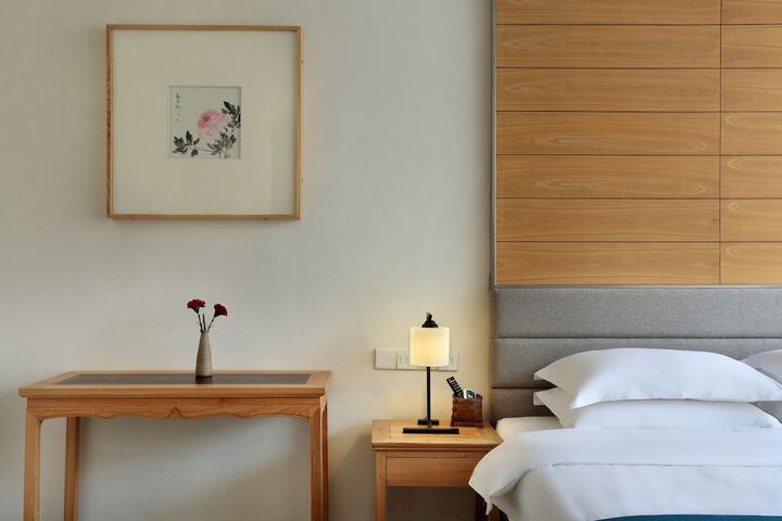 Room 14 of 43