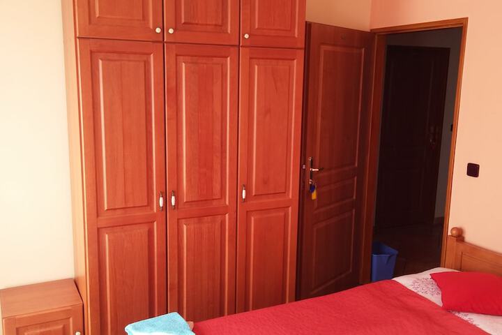 Room 10 of 66