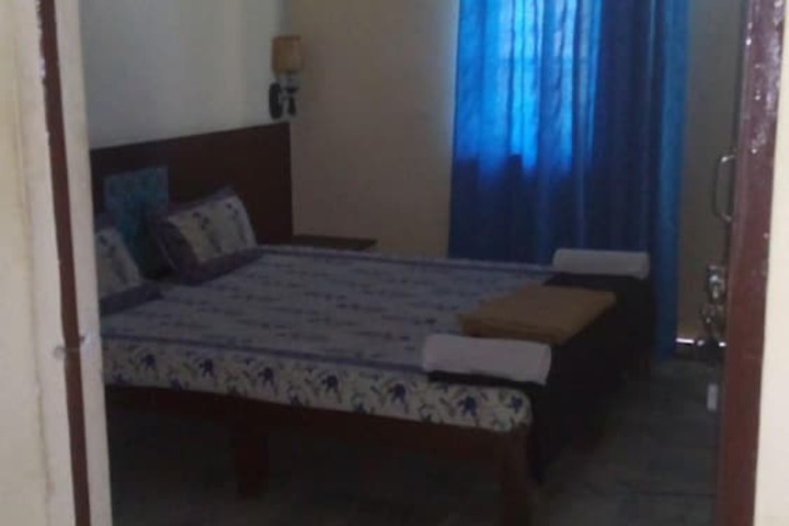 Room 6 of 7
