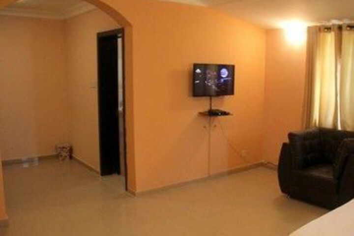 Room 63 of 83