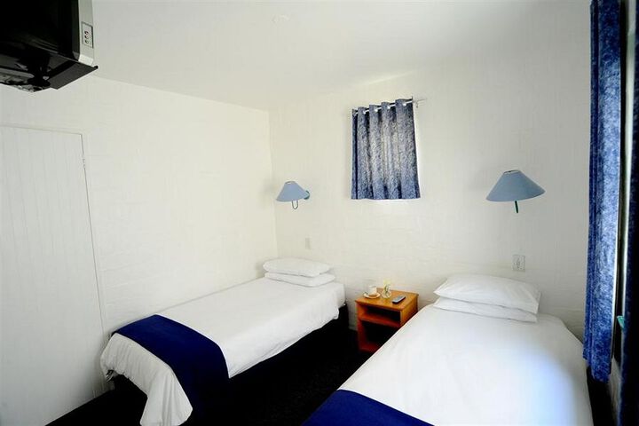 Room 7 of 37