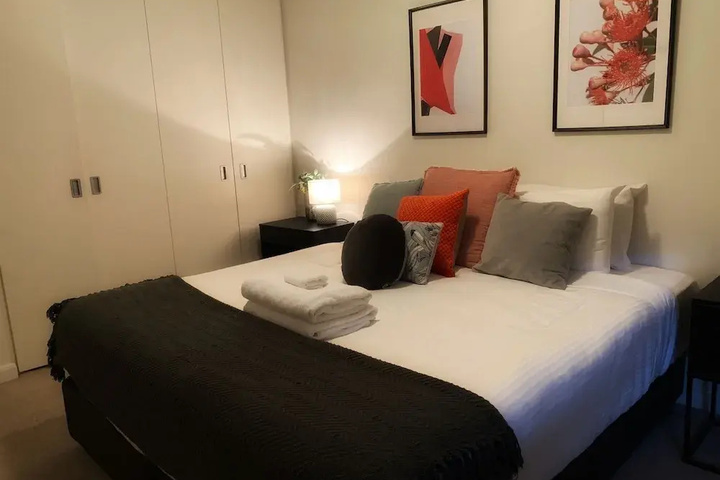 Room 2 of 12