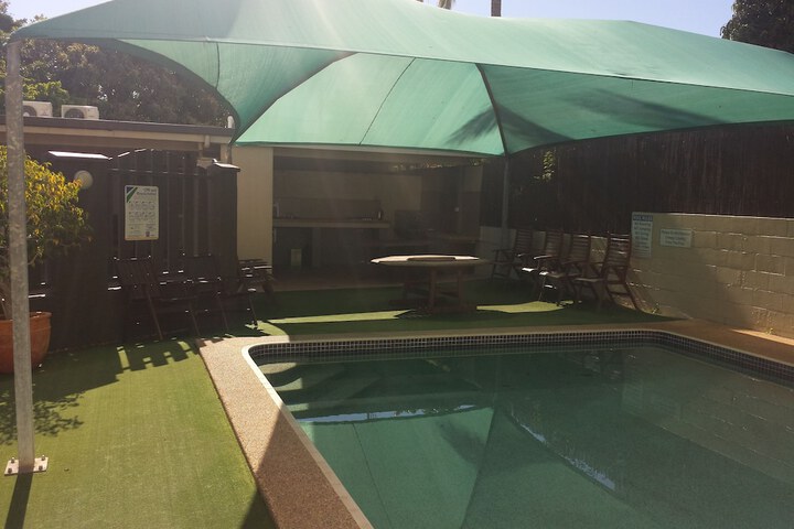 Pool 32 of 39