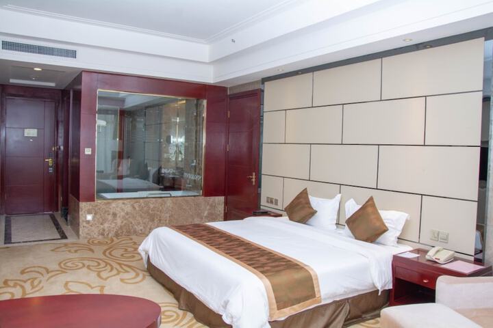 Room 20 of 46