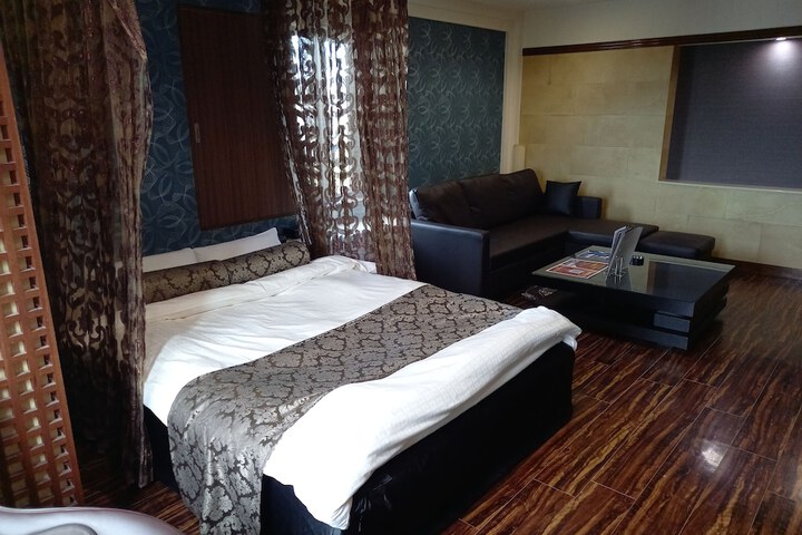 Room 26 of 51