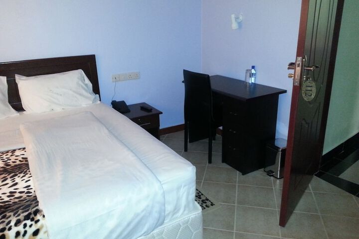 Room 13 of 57