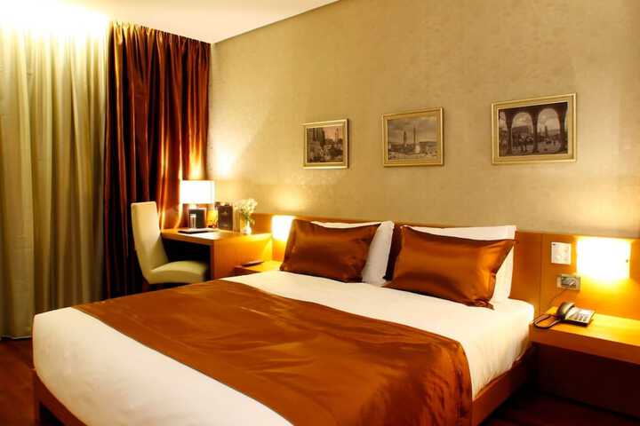 Room 15 of 123