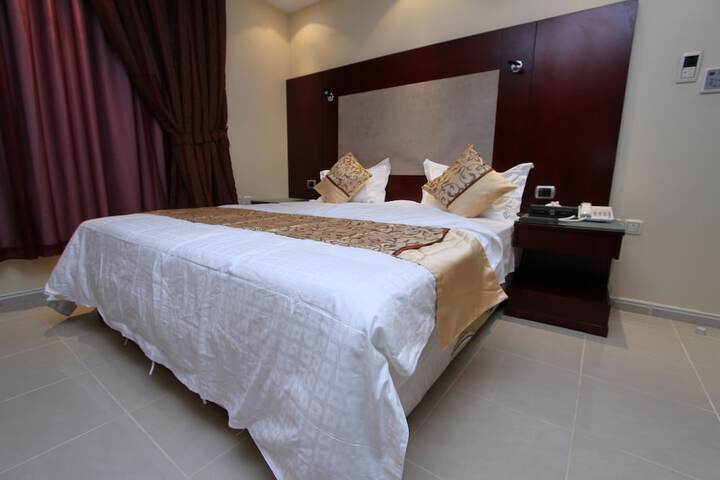Room 8 of 29