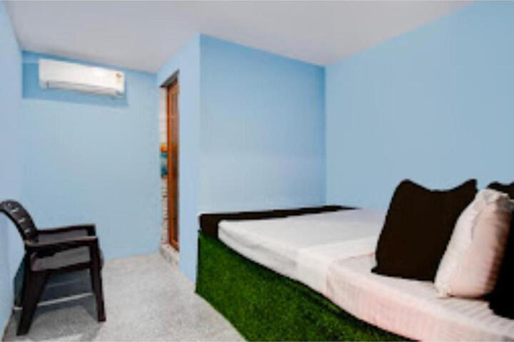 DhamStay Hotel Shree Krishna Near Railway Station Bhubaneswar