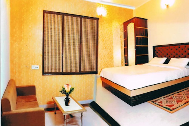 Room 4 of 26