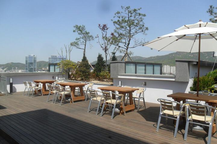 Terrace/Patio 12 of 26