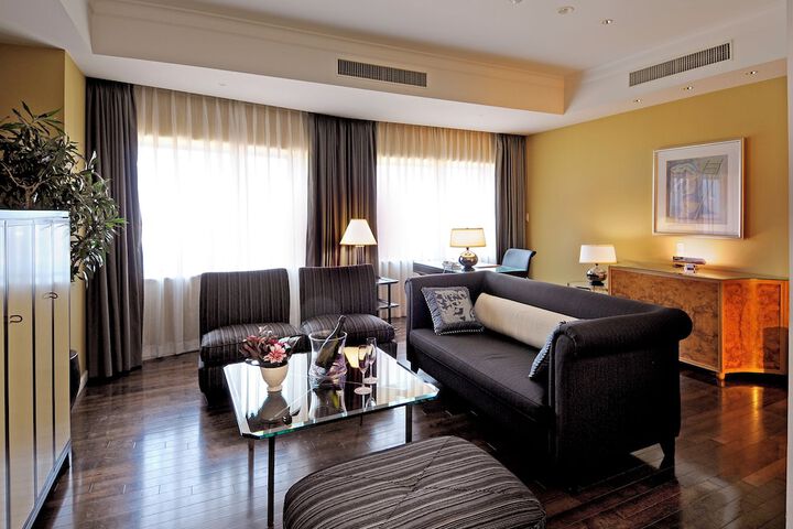 Room 20 of 148