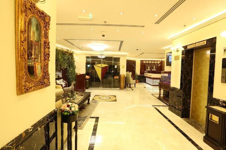 Hotel Interior 4 of 37