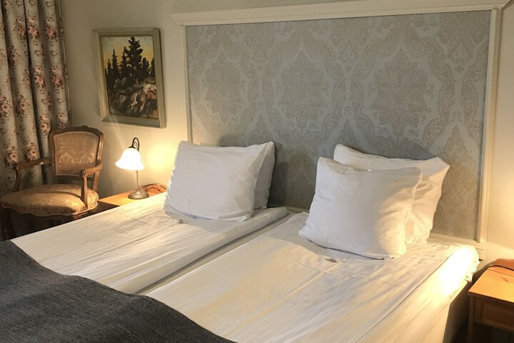 Room 14 of 72