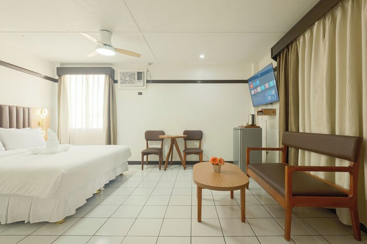 Room 10 of 62