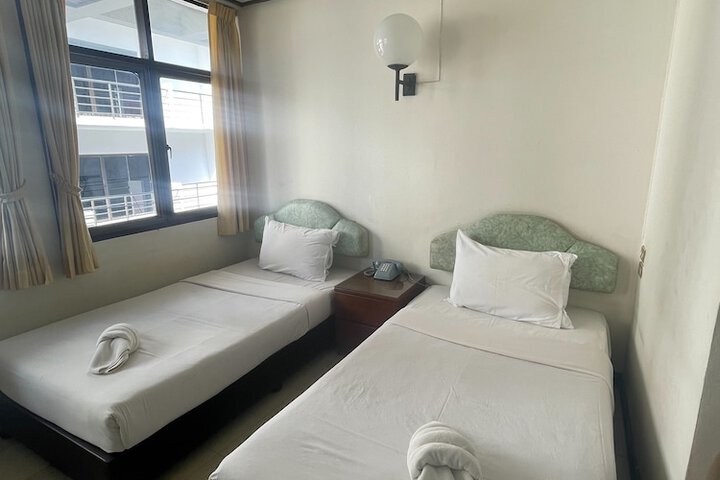 Room 26 of 58