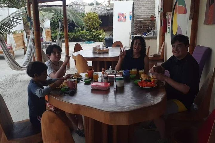 Dining 60 of 78