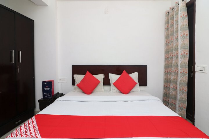 Room 15 of 22