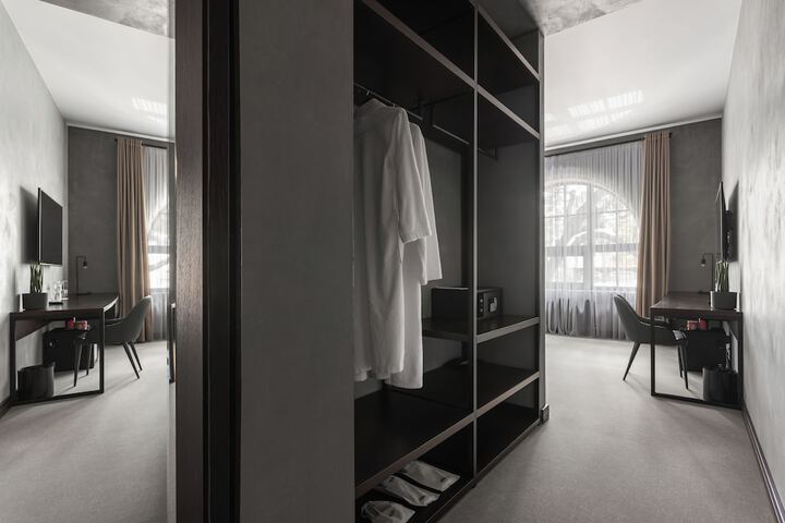 Room 19 of 70