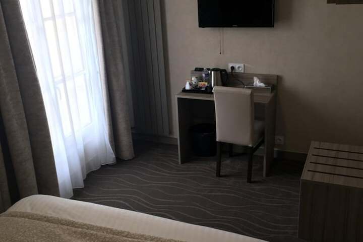 Room 3 of 36