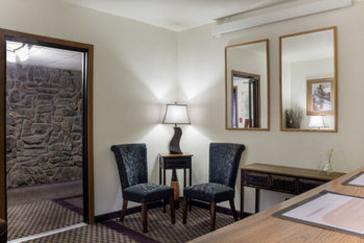 Room 37 of 65