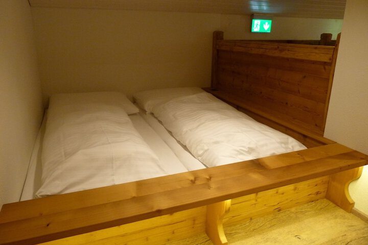 Room 15 of 51