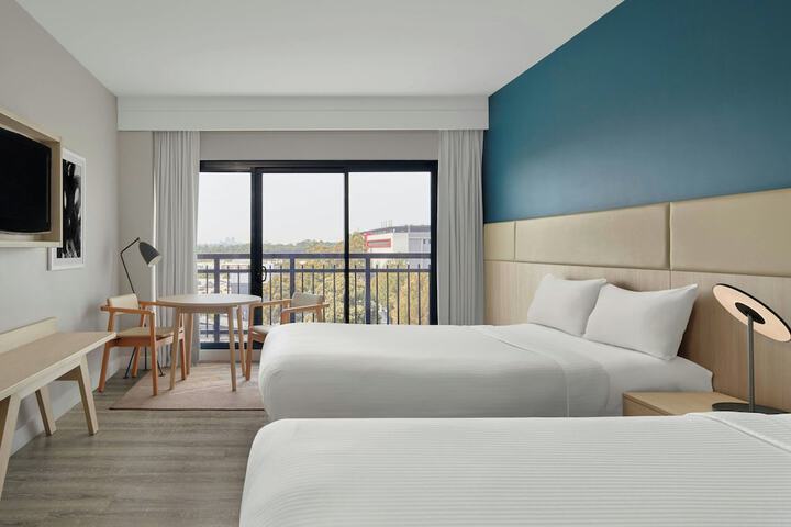Room 10 of 75