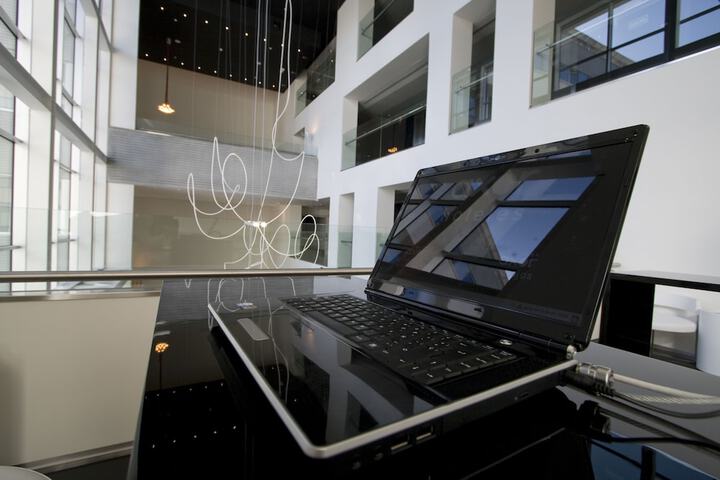 Guest Lobby