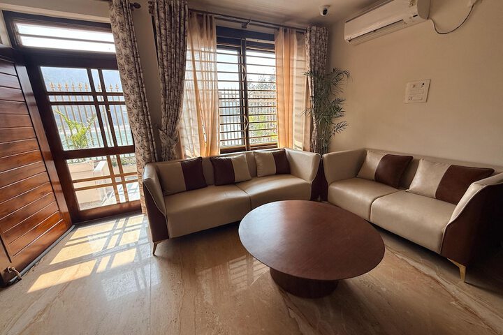 Room 18 of 29